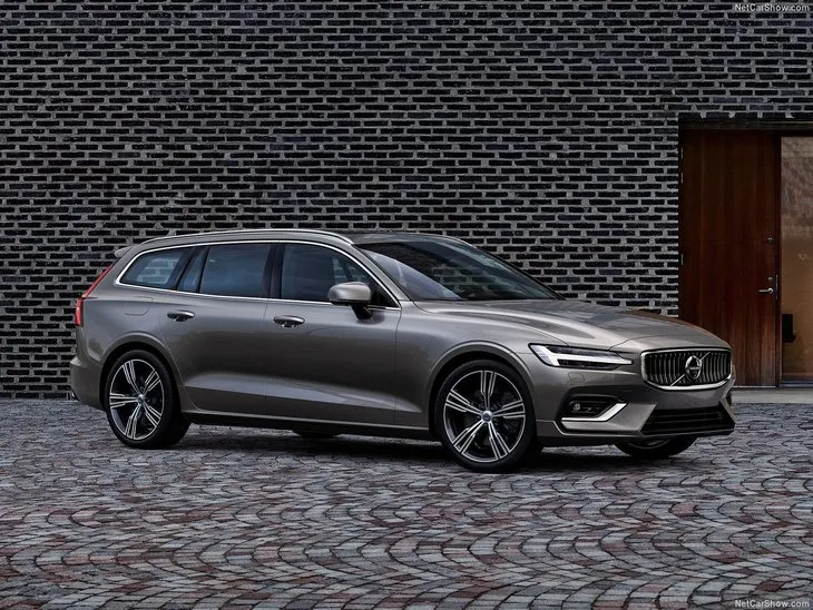 2019 Volvo V60 Cenevre Otomobil Fuarı'nda ortaya çıktı