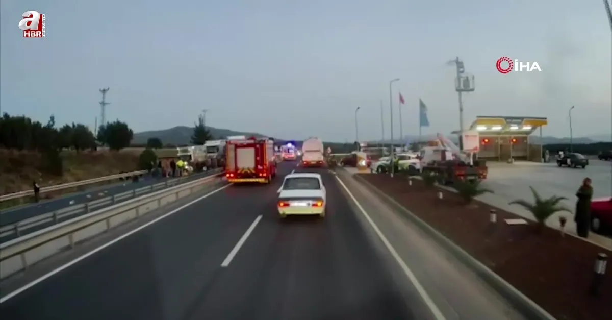 Akhisar'da zincirleme kaza: 1 ölü, 8 yaralı