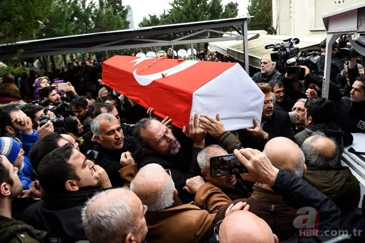 Ayşen Gruda'nın cenazesinden gözler Şener Şen'i aramıştı! Usta sanatçının o görüntüleri ortaya çıktı