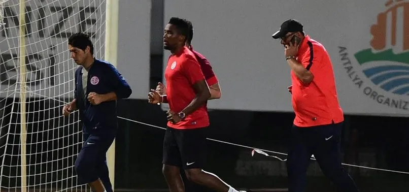Antalyaspor'da Samuel Eto'o affedildi