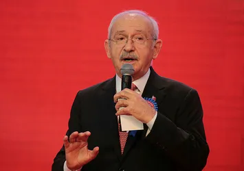 Meral Akşener için masayı dağıtma vakti mi? Kılıçdaroğlu'nun adaylık afişleri asıldı
