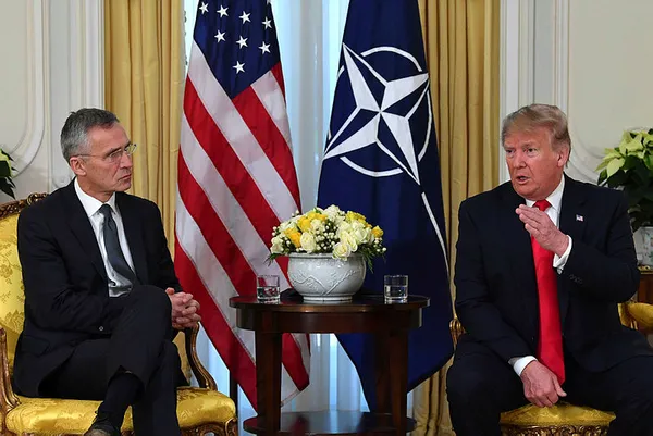 NATO Genel Sekreteri Jens Stoltenberg ile Trump Afganistan konusunda çelişti! Birlikte çıkacağız