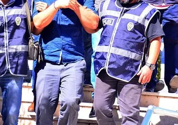 Cumhurbaşkanı'na hakaretten tutuklandı