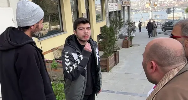 Kelime-i Tevhid bayrağına saldırı olayı | Provokasyona alkış tutan Fatih Altaylı hakkında yurt dışına çıkış yasağı