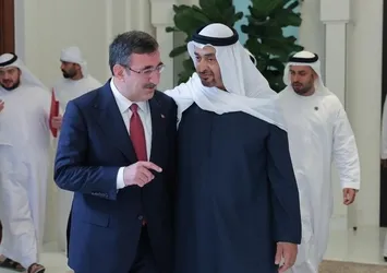 Cumhurbaşkanı Yardımcısı Yılmaz ve Bakan Şimşek'ten BAE'de kritik görüşme!