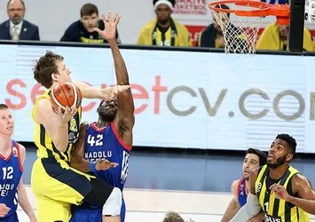 Nefes kesen maçta gülen taraf Efes!