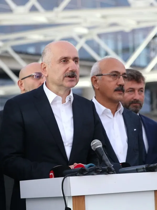 Türkiye yeni havalimanına kavuşuyor! Bakan Karaismailoğlu tarih verdi: Yıllık 8 milyon yolcu