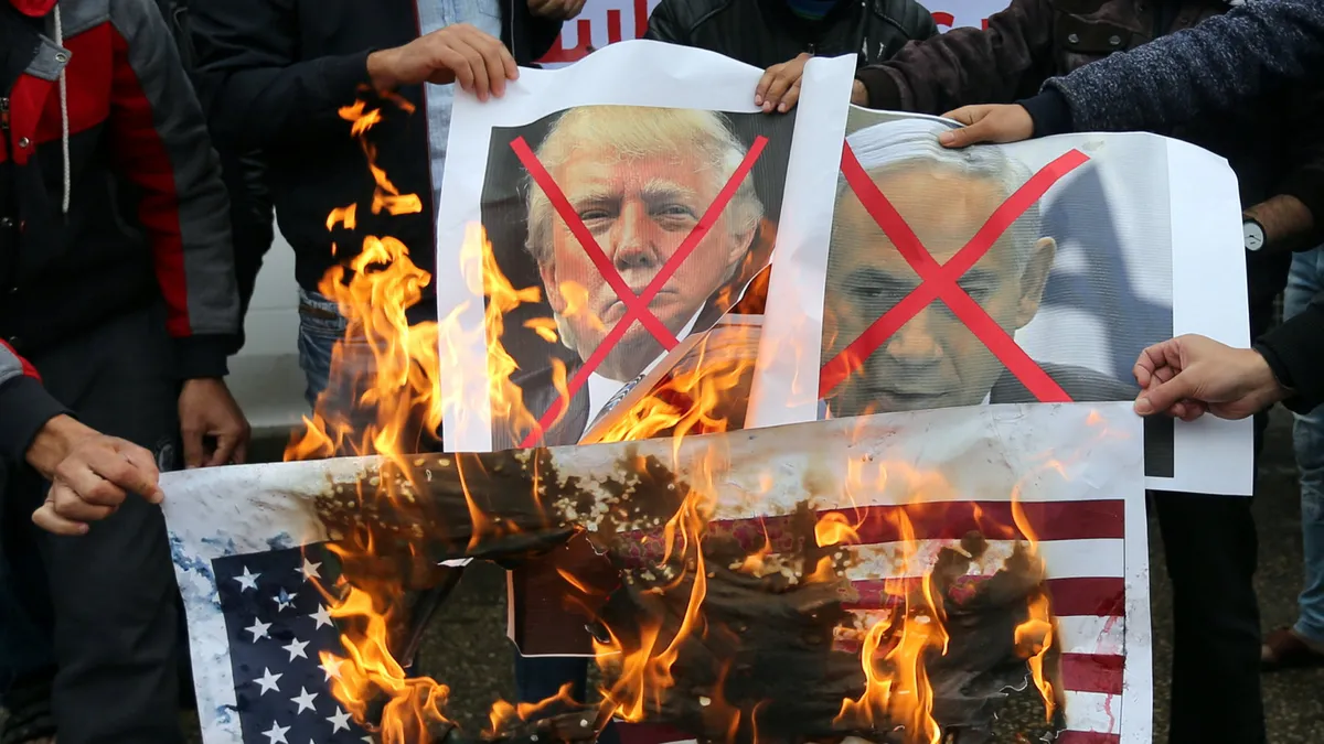 Kirli dosyalarla şantaj ve Orta Doğu’daki kanlı oyun! Netanyahu Trump’ı nasıl kullandı?