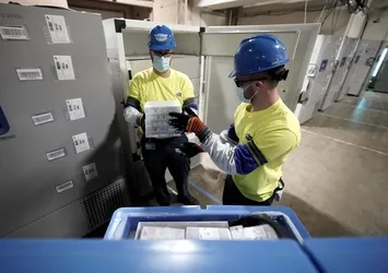 50 eyalete dağıtılacak! Pfizer/BioNTech aşısı yola çıktı
