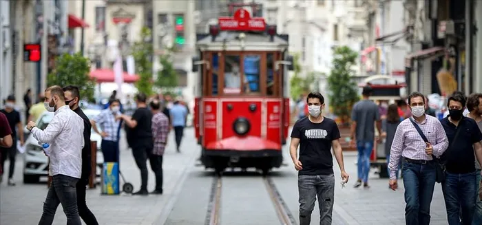 Son dakika: İstanbul Valisi Yerlikaya açıkladı: İkinci dalganın zirve noktasını geride bıraktık - 1