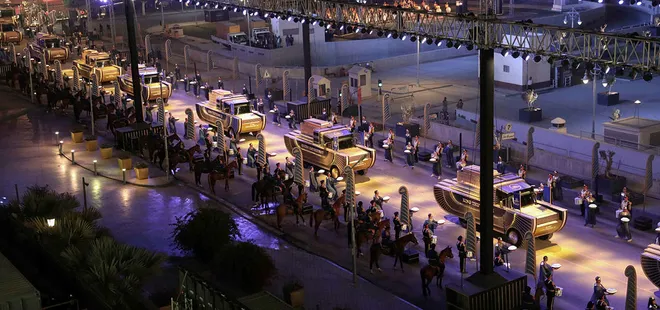 Mısır’da milyonlarca dolarlık tören! Onlarca tarihi mumya müzeye taşındı