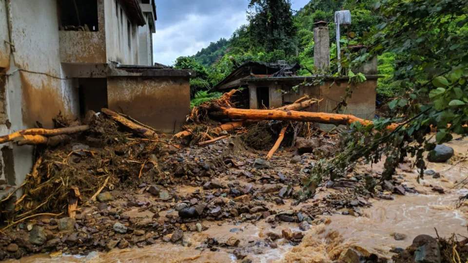 Karadeniz'de endişeye neden oldu! Korkutan 'mikro deprem' açıklaması