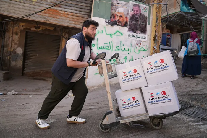 mavi-marmara-dernegi-2026-ramazan-yardimlari-icin-15-bolgede-seferberlik-baslatti-1771320168394.jpg Mavi Marmara Derneği 2026 Ramazan yardımları için 15 bölgede seferberlik başlattı - 3