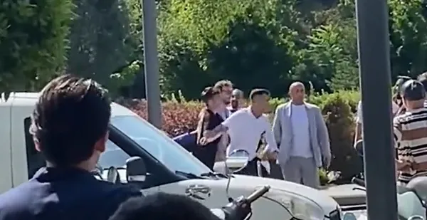 1689784208157.jpg İtalyan şef Danilo Zanna'ya büyük şok! Kendi restoranında darp edildi! Tekme ve yumruklar havada uçuştu - 1