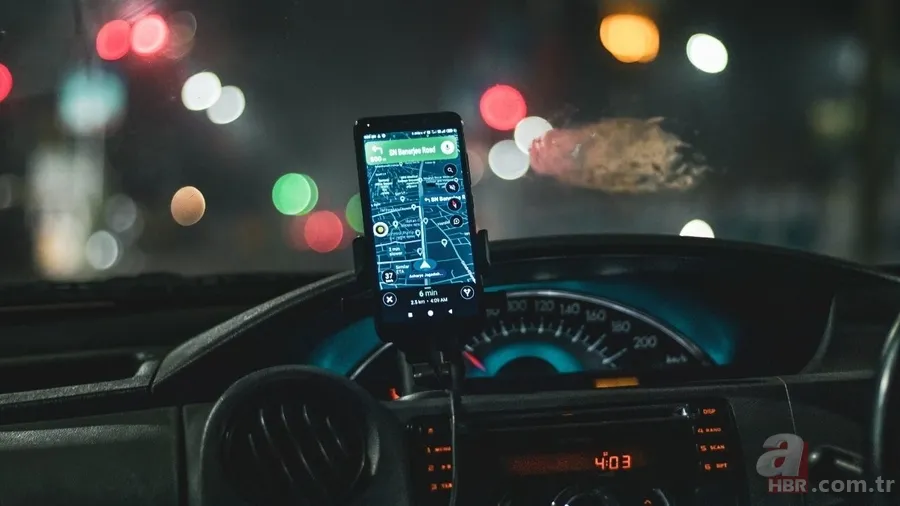 Resmi açıklama geldi: Araçlarda telefon tutucu kullanmak yasaklandı mı? 1