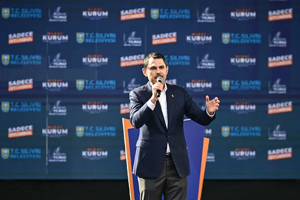 1709740189621.jpg Hizmet ve eser siyaseti! Murat Kurum milletle el ele gönül gönüle: Endişe etmeyin 31 Mart gecesi bu şehrin gerçek hizmetkarları geliyor - 1