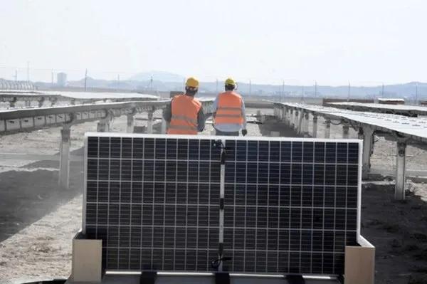 YEKA’da yerli teknoloji hamlesi! Dünyanın en büyük santrali elektrik üretimine başladı!