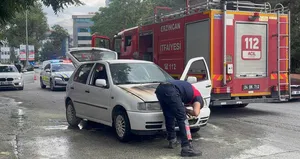 Erzincan’da seyir halindeki araç yandı