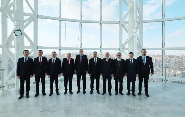1710777614130.jpg Başkan Erdoğan ABB Başkan adayı Turgut Altınok'a övgüler dizdi: Ankara'da hayır duaları edilecek | CHP'li Yavaş'a hizmet ayarı: Vizyonsuzluğu, programsızlığı, esersizliği dizayn edilen bir aday... - 9