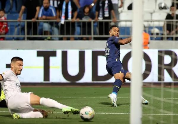 Kasımpaşa – Fenerbahçe 0-6 MAÇ SONUCU ÖZET