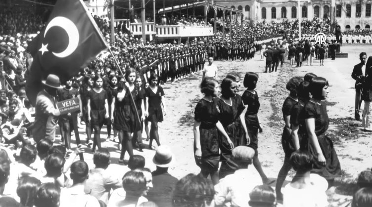 Las fotos del archivo fueron animadas con inteligencia artificial.