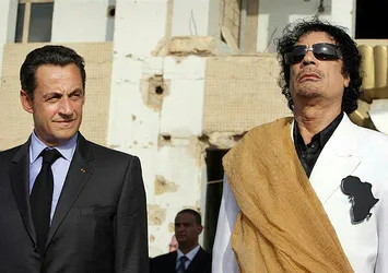 İstihbarat başkanı açıkladı: Sarkozy, Kaddafi'den 8 milyon dolar aldı!