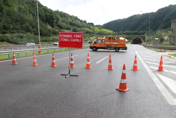 Bolu Dağı Tünelinde heyelan! İstanbul yönü trafiğe kapatıldı - 3
