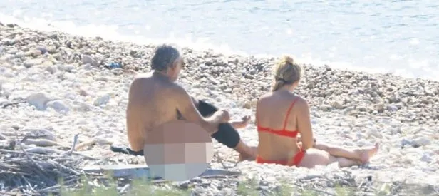 Sinan Çetin Bodrum'da çırılçıplak gezdi - 1
