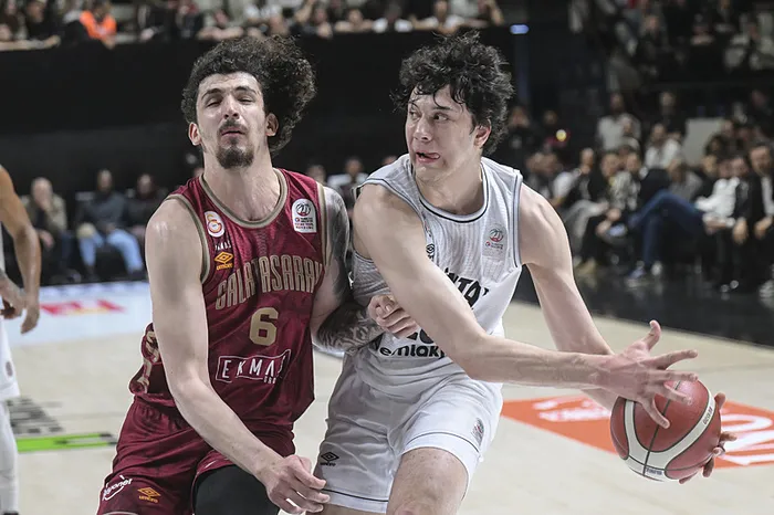 potada-derbiyi-kazanan-galatasaray-oldu-1713821916085.jpg Potada derbiyi kazanan Galatasaray oldu - 4