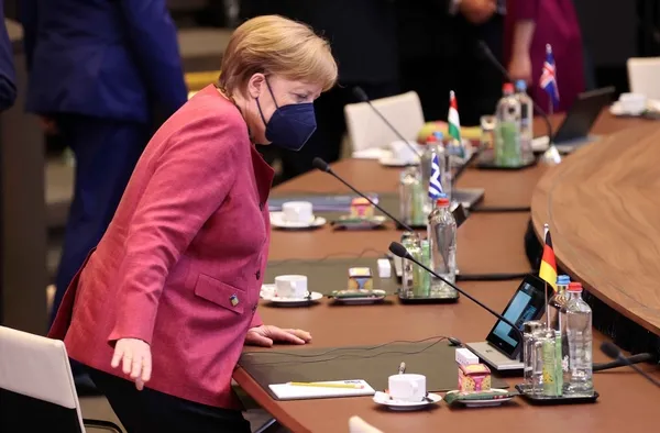 almanya-sansolyesi-merkelden-cine-yesil-isik-bu-sozler-abdyi-kizdirabilir-1623699703647.jpg Almanya Şansölyesi Merkel'den Çin'e yeşil ışık! Bu sözler ABD'yi kızdırabilir - 1