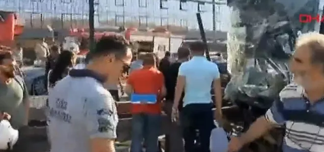 Küçükçekmece’de metrobüs kazası! Çok sayıda yaralı var | Kaza anı ve sonrası A Haber’de