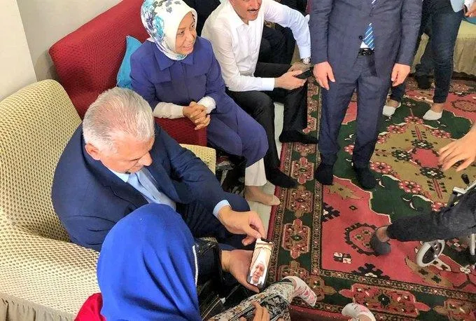 Binali Yıldırım Malatya’da Katı ailesini ziyaret etti
