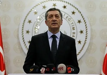 Milli Eğitim Bakanı Ziya Selçuk'tan yüz yüze eğitim açıklaması! "Ara veriyoruz demek istemiyoruz"