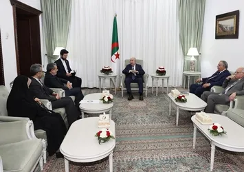 Cezayir ve İran Filistin meselesindeki gelişmeleri görüştü