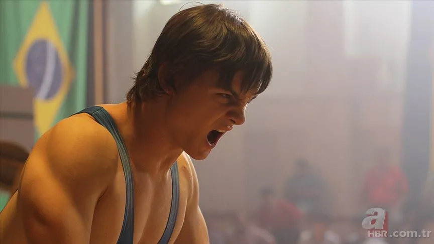 Naim Süleymanoğlu neden öldü? Cep Herkülü Naim Süleymanoğlu kaç kilo ağırlık kaldırdı? Rekoru nedir? Naim Süleymanoğlu kimdir? HAYATI VE BAŞARILARI 16