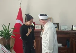 Mardin gezisi manevi yolculukla taçlandı: Güney Koreli turist kelime-i şehadet getirerek Müslüman oldu