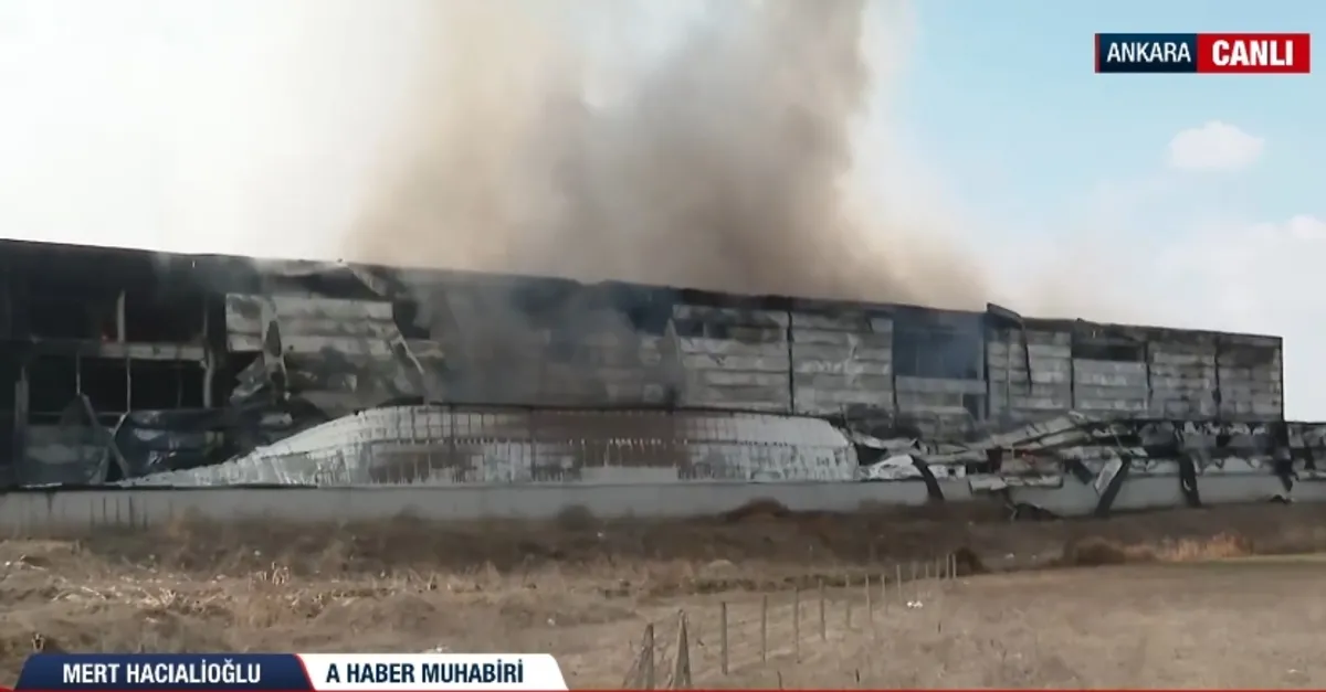 Ankara’da yatak fabrikasında yangın!
