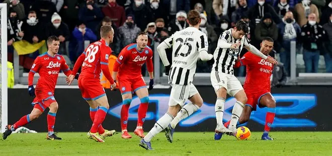 İtalya liginde Juventus ile Napoli 1-1 berabere kaldı