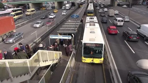 İstanbul'da metrobüs, otobüs, tramvay, metro nasıl çalışacak? - 6