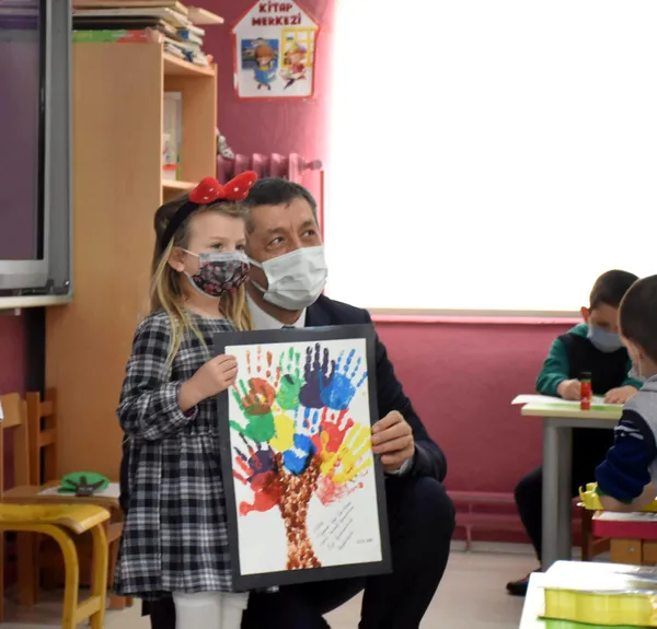 Son dakika: Yüz yüze eğitimde kurallar belirlendi! İşte öğrenci ve velilerin dikkat etmesi gerekenler