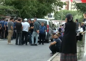 İstanbul’da halı silkeleme tartışması kanlı bitti! Baba yaralandı oğlu hayatını kaybetti