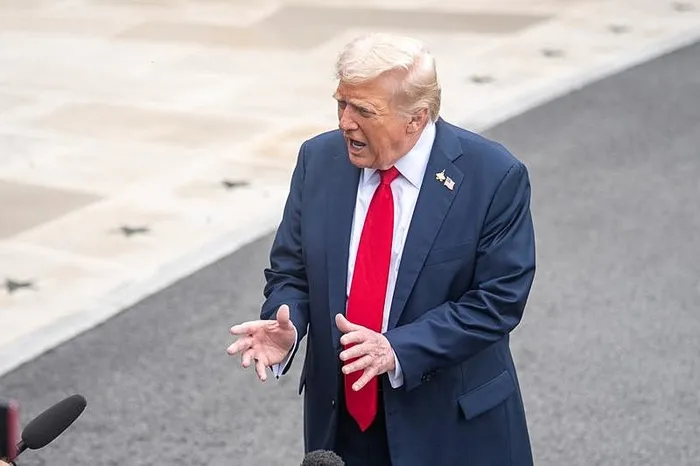 abd-baskani-trumptan-israile-ilhak-tepkisi-gazzeye-gidecegini-duyurdu-1761225742497.jpeg A Haber muhabiri İrfan Sapmaz, Netanyahu'nun ʺBeyaz Saray'ı ve Trump'ı ben yönetiyorum.ʺ sözlerinin Trump'ı kızdırdığını söyledi. (DHA)