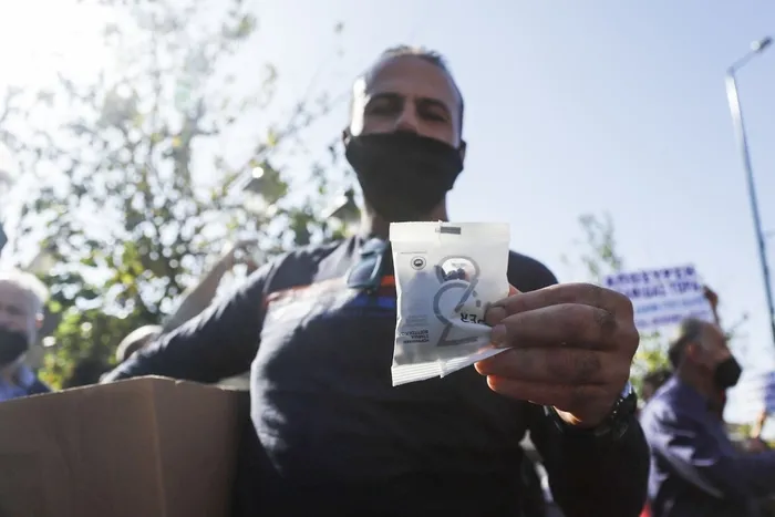 Yunanistan’da çiftçiler sokaklara döküldü