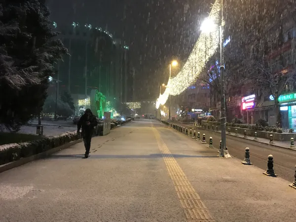 meteorolojiden-son-dakika-hava-durumu-aciklamasi-istanbul-ve-bircok-il-icin-kar-uyarisi-kar-yagisi-devam-edecek-mi-17-ocak-2021-hava-durumu-1610856875423.jpg Meteoroloji'den son dakika hava durumu açıklaması! İstanbul ve birçok il için kar uyarısı | Kar yağışı devam edecek mi? | 17 Ocak 2021 hava durumu - 2