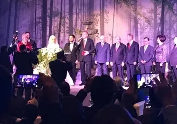 Cumhurbaşkanı Erdoğan nikah şahidi oldu