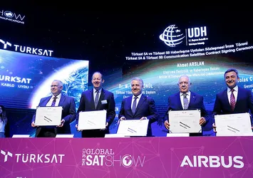 Türksat 5a ve 5b sözleşmesi imzalandı