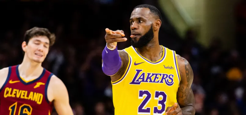 LeBron James Cedi Osman'ı yendi