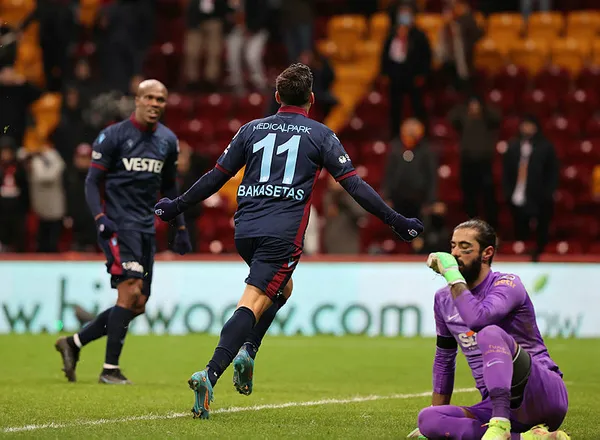 Trabzonspor 15 haftadır zirvede! Kritik virajda 2 maç evinde - 1