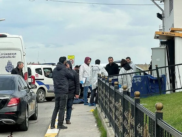 1703331521556.jpeg Pendik'te sokak ortasında kanlı infaz! 1 haftadır takip ediyordu - 1