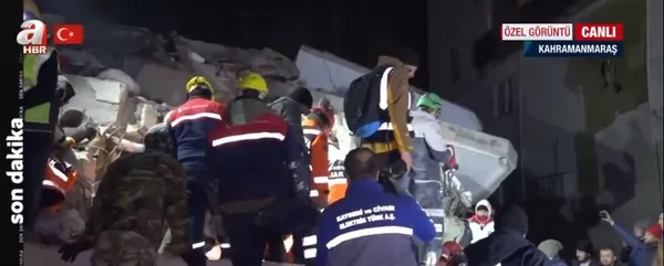 Kahramanmaraş’ta 91 saatte mucize! 67 yaşındaki Asiye Sümbül enkazdan sağ çıkarıldı - 1